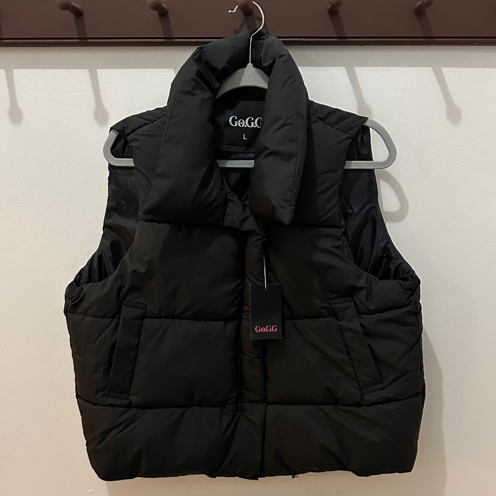 NWT Oversized Cropped Puffer Vest